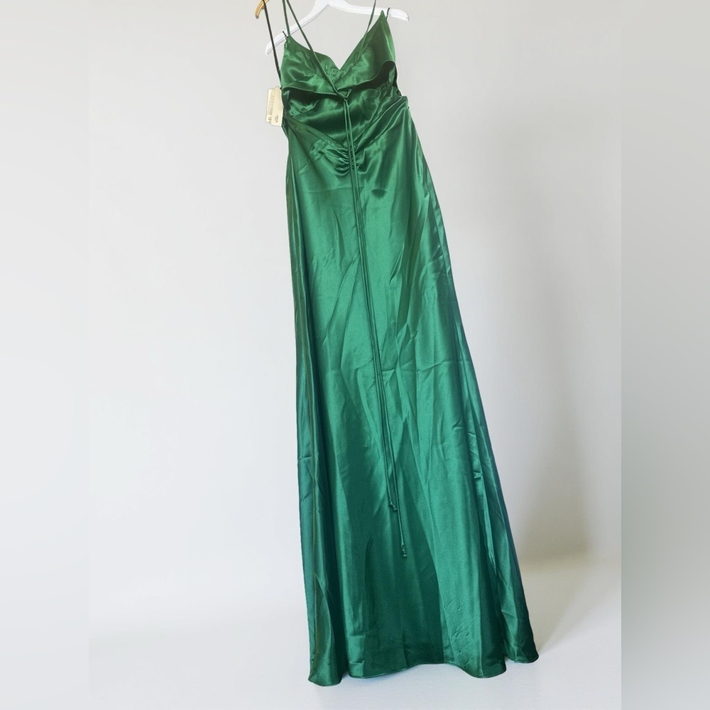 NWT AQUA Satin Open Back Gown Mermaid Skirt - Picture 2 of 9